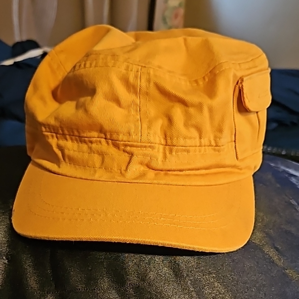 Gold velcro hat with side pocket